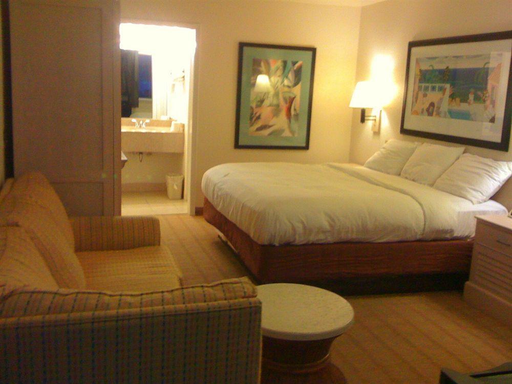Americas Best Value Inn Hobby Airport Houston Exterior foto