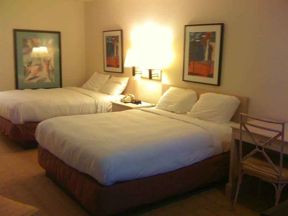 Americas Best Value Inn Hobby Airport Houston Exterior foto